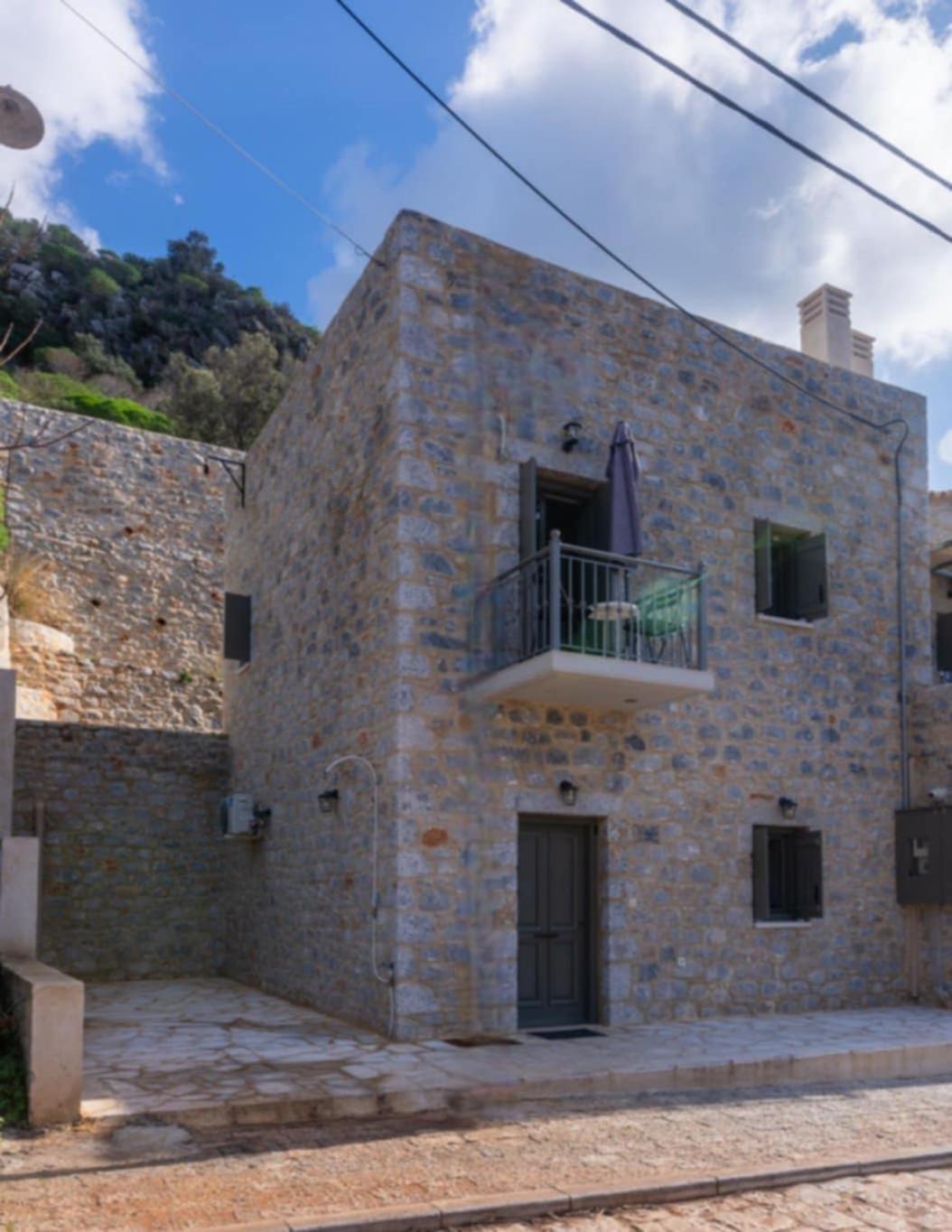 Ferienhaus Vina's Stone House Liménion